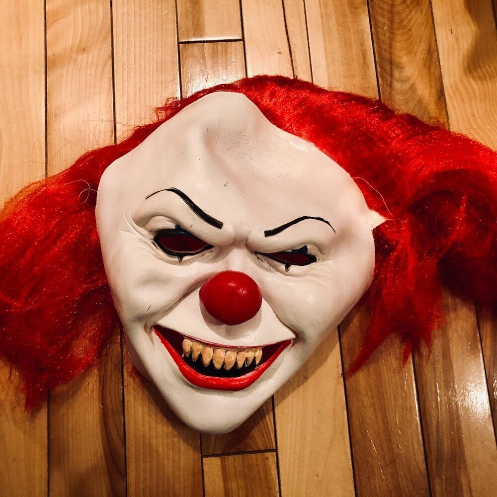 2015 Pennywise Clown Mask – Adult Size – IT Horror Halloween Costume Cosplay